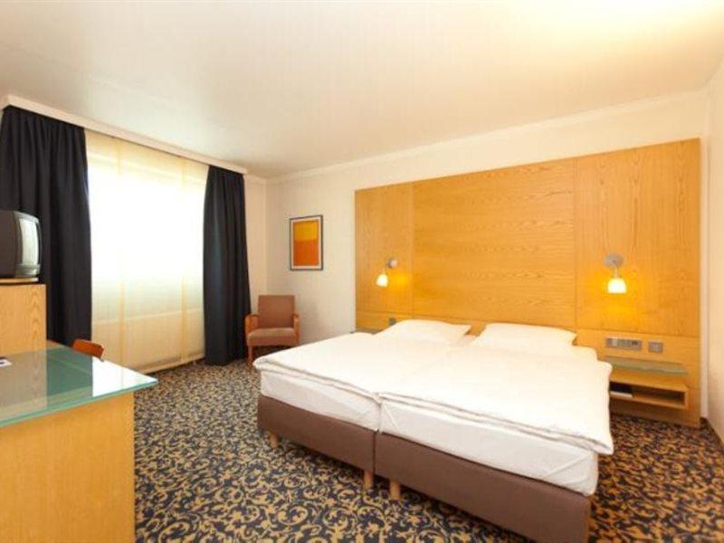 Best Western Hotel Kantstrasse Берлін Екстер'єр фото